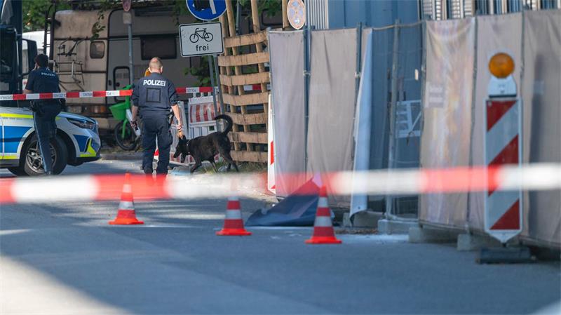 Brandanschläge auf Münchner Rüstungsunternehmen Das Gelände wurde abgesperrt.
