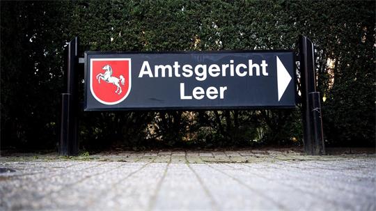 Das Gericht hat einen jungen Autofahrer wegen fahrlässiger Tötung verurteilt. (Symbolbild)