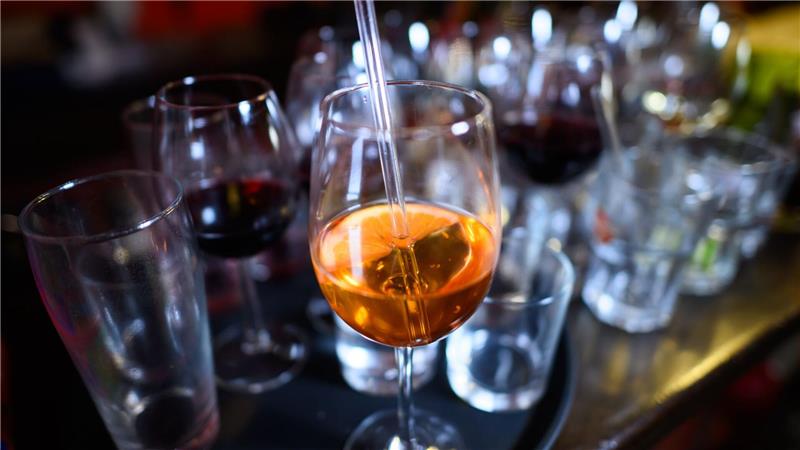 Das Gesetz regelt auch Beschränkungen für die Chemikalien Gamma-Butyrolacton (GBL) und 1,4-Butandiol (BDO). Sie sind als K.o.-Tropfen bekannt. (Symbolbild)