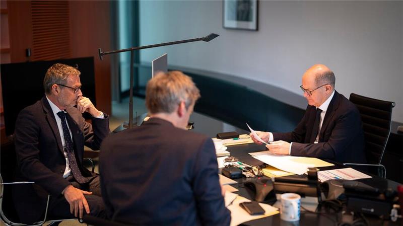 Scholz verärgert die Ukraine mit Putin-Telefonat Das Gespräch zwischen Scholz und Putin dauerte etwa eine Stunde. (Handout)