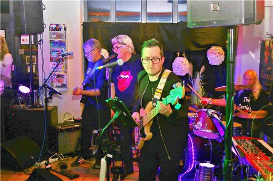 Das Gleiche wie im vergangenen Jahr: Die Gruppe „The Cantles“ tritt beim Kneipenfestival Honky Tonk wieder im „Jasper“ auf und spielt ihren Sound der sechziger Jahre. Archivfoto: Jung