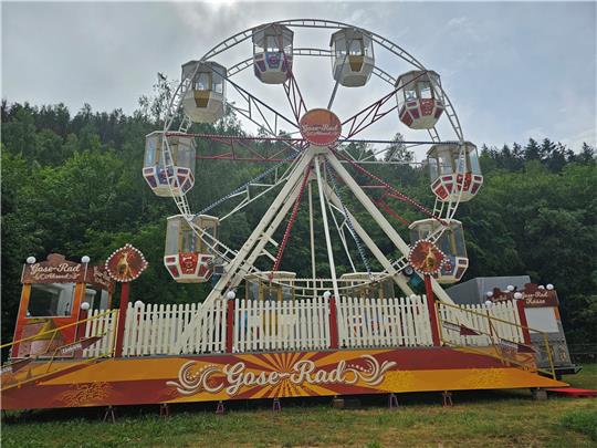 Das Gose-Rad ist die neue Attraktion auf dem Rummel in Oker.  Foto: Sowa