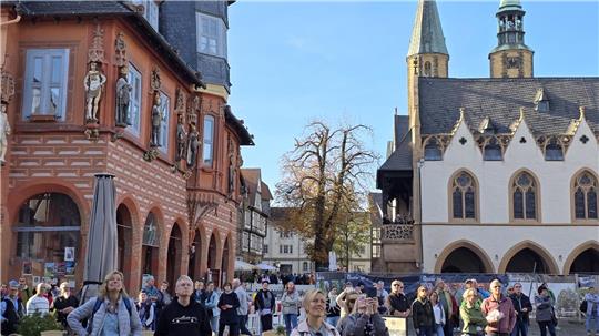 Das Goslarer Welterbe ist ein Publikumsmagnet: Die Initiative zum Erhalt und zur Förderung der Altstadt will nun eine Liste mit 900 Unterschriften an Oberbürgermeisterin Urte Schwerdtner übergeben, um sich für einen besseren Schutz des Unesco-Weltkulturerbes in Goslar starkzumachen.