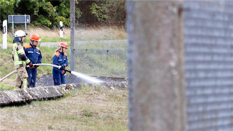 Das Grenzdenkmal Wülperode liegt direkt an der Landesstraße zwischen Wiedelah und Isingerode, die durch Sachsen-Anhalt führt.