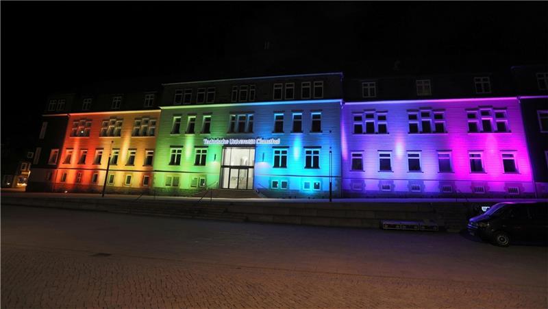 Queerer Aktionstag in Clausthal-Zellerfeld Das Hauptgebäude der TU Clausthal soll auch in diesem Jahr wieder in Regenbogenfarben leuchten. Archivfoto: Neuendorf