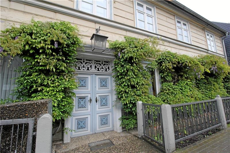 Das Haus am Damm 14 ist wie geschaffen für einen Ort, an dem das Wirken des neben Karl Friedrich Schinkel bedeutendsten Architekten des Klassizismus gewürdigt wird.