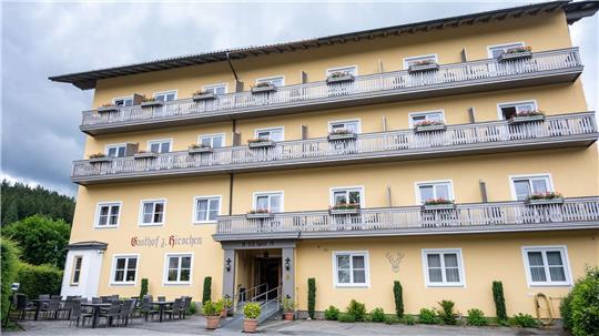 Das „Hotel zum Hirschen“ in der Oberpfalz hat mit einer Äußerung zu Juden für Fassungslosigkeit gesorgt.  