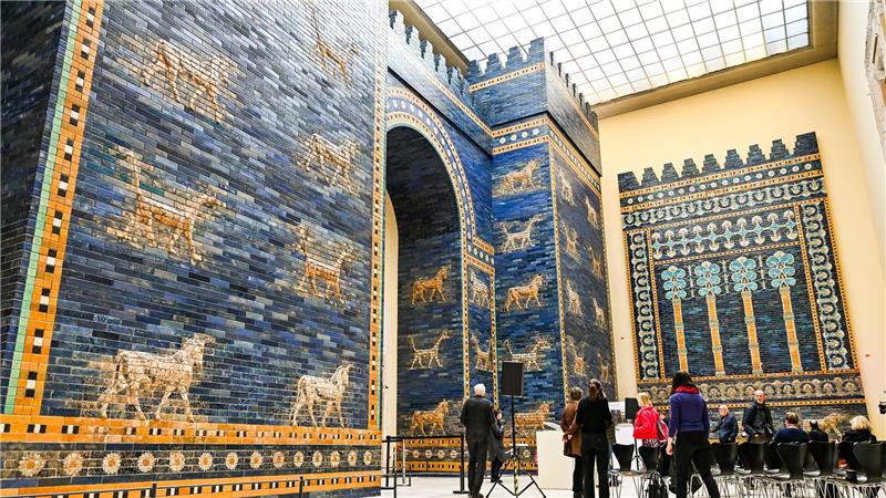 Das Ischtar-Tor im Südflügel gehört zu den Architektur-Highlights des Pergamonmuseums. (Archivbild)