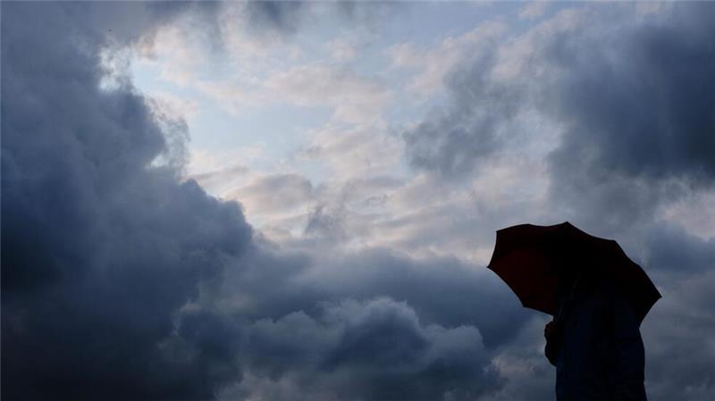 Das Jahr 2024 stellte nach Angaben des DWD einen Wärmerekord auf, zudem gab es deutlich zu viel Regen (Symbolbild).