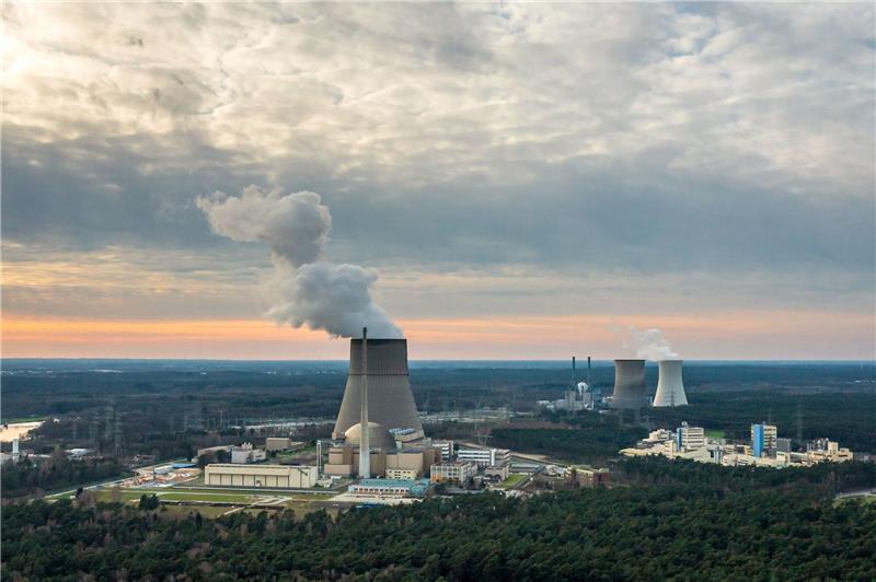 Wie funktioniert die Abschaltung eines Kernkraftwerks? Das Kernkraftwerk Emsland: Nach der Planung des Betreibers wird die Anlage im Jahr 2037 nachweislich frei von jeder Radioaktivität sein.