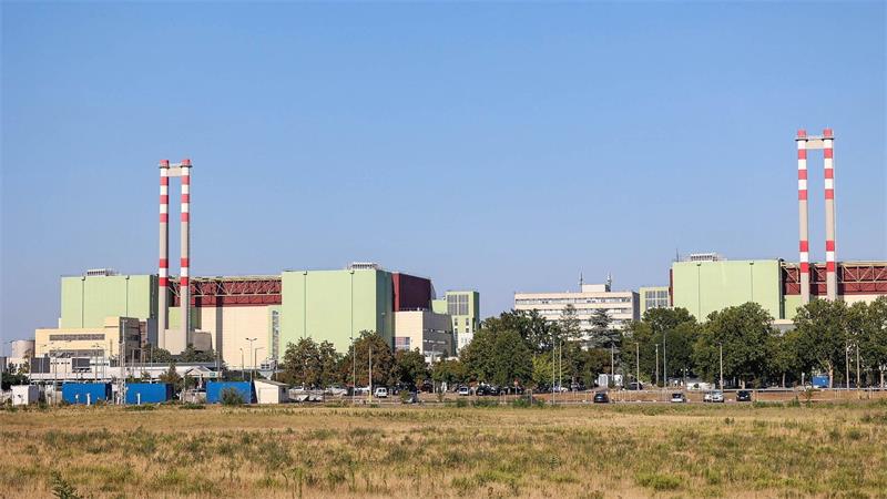 Das Kernkraftwerk MVM Paks musste aufgrund extrem niedriger Wasserstände an der Donau komplett abgeschaltet werden.