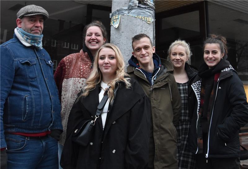Das Goslarer „Kö“-Team meldet sich zu Wort Das „Kö“-Team (v. l.): Chris, Anna, Kim, Lucas, Sany und Becks wollen nach der Schließung der Kultkneipe nicht einfach wortlos von der Bildfläche verschwinden. Foto: Roß