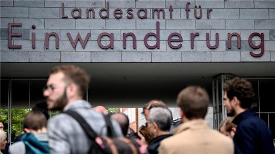 Das Landesamt für Einwanderung (LEA) die zentrale Einbürgerungs- und Staatsangehörigkeitsbehörde im Land Berlin. (Archivbild)