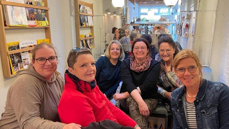 Das „Lichtblick“-Team: Sandra Pawlik, Barbara Brunke, Kerstin Fischer, Melanie Herwig, Carola Beims-Schönborn, Ulrike Liesendahl (v. l.).
