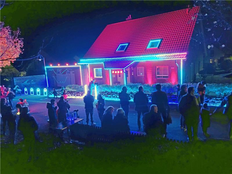 Halloween: Bad Harzburger haben unheimliche Ideen Das „Lichtshow-Haus“ der Familie Ahäuser in Westerode wird zum Treffpunkt für die Anwohner.