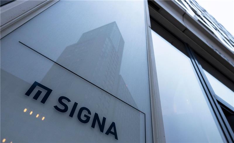 Insolvenzantrag: Signas Immobilien-Sparte nun Sanierungsfall Das Logo des Immobilienunternehmens Signa.