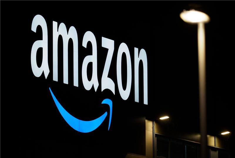 BGH prüft härtere Marktaufsicht bei Amazon Das Logo von Amazon: Der Onlineriese wehrt sich am Bundesgerichtshof (BGH) gegen eine Entscheidung des Bundeskartellamts.