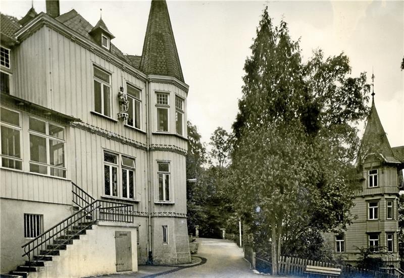 Das „Lug ins Land“ (li. ) und das „Haus Braunschweig“.