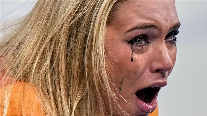 Das Make-up hielt den Freudentränen nicht stand.