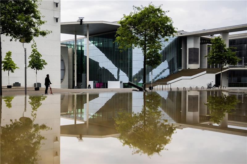 Bundestags-Bauten werden deutlich teurer Das Marie-Elisabeth-Lüders-Haus des Deutschen Bundestages in Berlin.