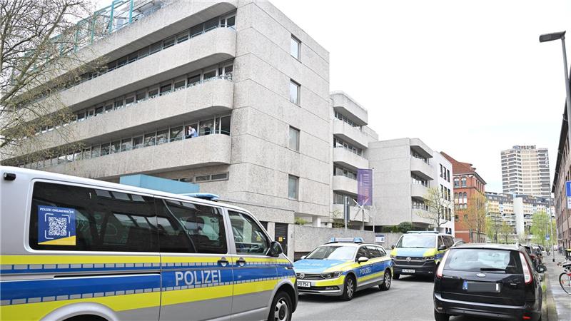 Das Niedersächsische Studieninstitut wurde vorsorglich evakuiert. 