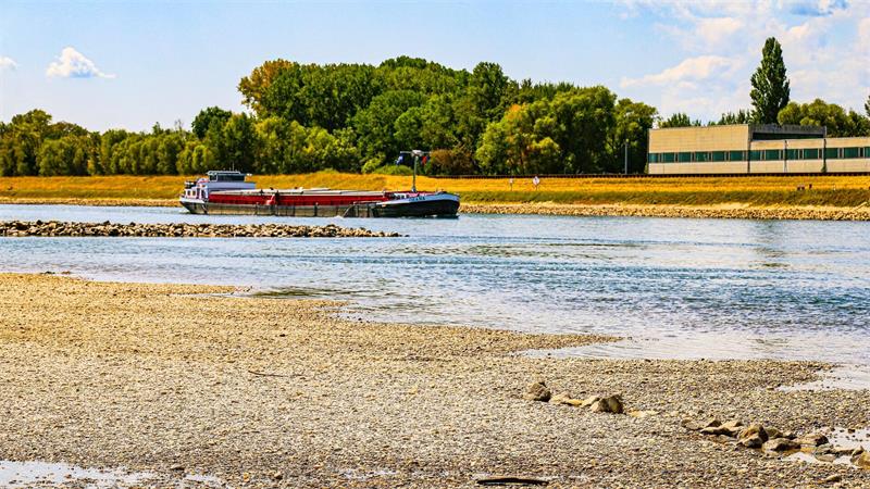 Das Niedrigwasser dürfte die deutsche Wirtschaft im dritten Quartal gebremst haben