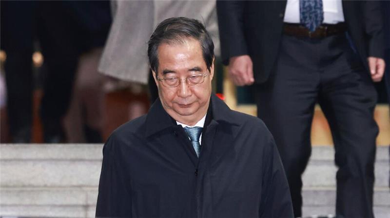 Südkorea: Auch Interimspräsident Han des Amtes enthoben Das Parlament hat für die Amtsenthebung des amtierenden Präsidenten Han Duck Soo gestimmt.