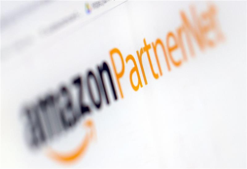 Urteil: Amazon haftet nicht für sogenannte Affiliate-Links Das Partnerprogramm von Amazon funktioniert so, dass angemeldete Teilnehmer auf ihrer eigenen Internetseite Links zu Produkten im Amazon-Angebot setzen können.