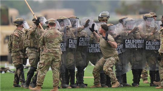 Das Pentagon plant, die Hälfte der Nationalgarde-Soldaten in Los Angeles abzuziehen. 
