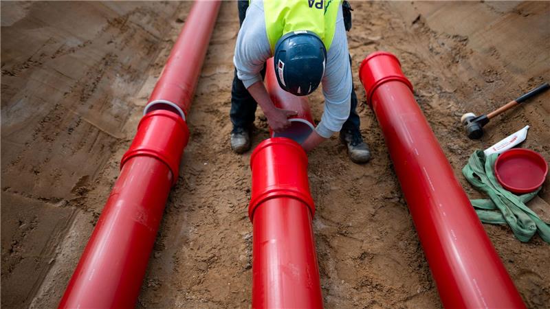 Netzagentur billigt letzten Abschnitt von Stromtrasse A-Nord Das Planfeststellungsverfahren für den letzten Abschnitt der Stromleitung A-Nord ist abgeschlossen worden. (Archivbild)