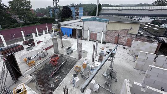 Das Projekt „Werner“-Erweiterung steckt derzeit mitten in der Hochbauphase. Das Bild aus dem September zeigt die Baustelle von oben.