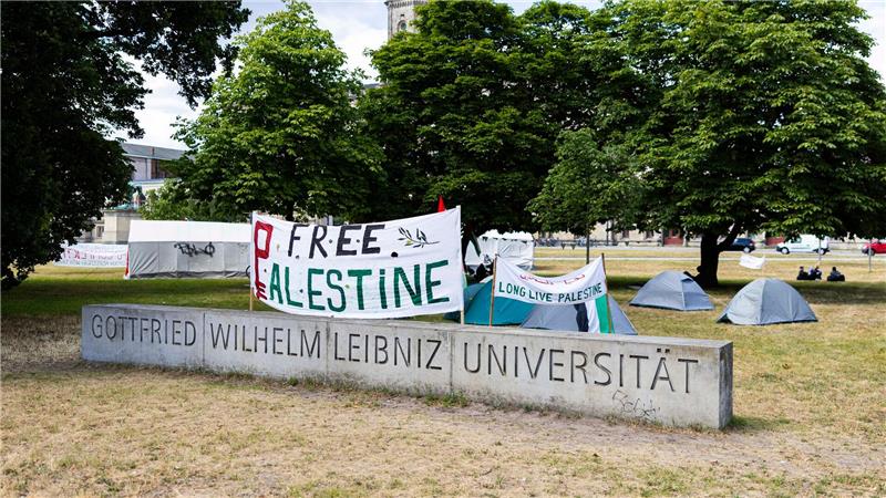 Ministerium: Pro-Palästina-Camps sensibel beobachten Das Protestcamp liegt auf dem Campus der Uni Hannover.