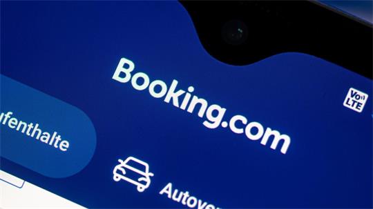 Das Reiseportal Booking.com hat seinen Hauptsitz im niederländischen Amsterdam. (Symbolbild)