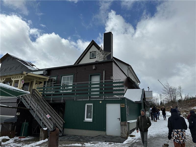 Das Rodelhaus in Braunlage: In einem emotionalen Vortrag erklärte die Betreiberin Judith Stradner, warum sie deshalb in ihrem Restaurant sogenanntes Slow-Food anbietet und warum es bei ihr kein W-Lan, keinen Fernseher und kein Radio gibt.