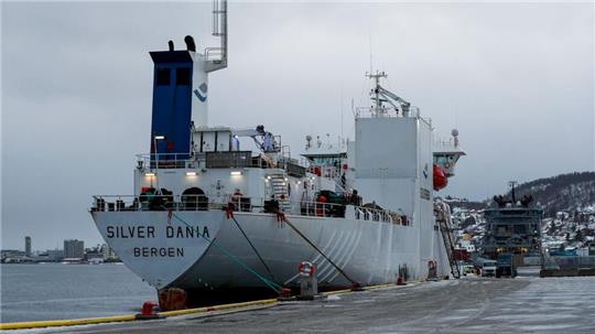 Das Schiff „Silver Dania“ wurde für Ermittlungen in den Hafen von Tromsø gebracht.