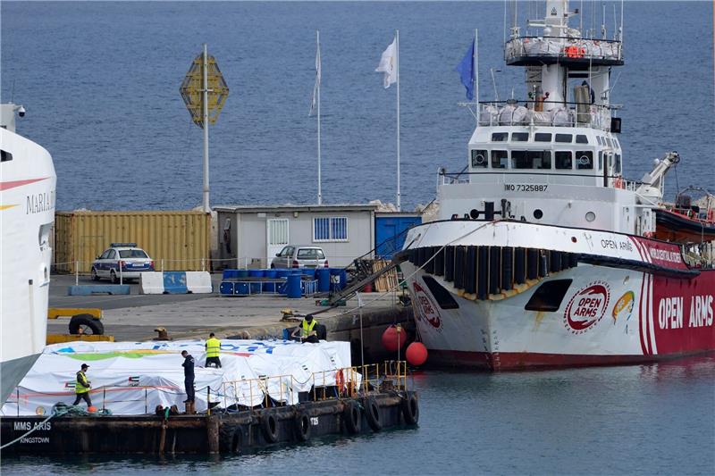 Erstes Schiff für Gaza: Reise verzögert sich Das Schiff der spanischen Hilfsorganisation «Open Arms» soll rund 200 Tonnen Lebensmittel von Zypern nach Gaza bringen.