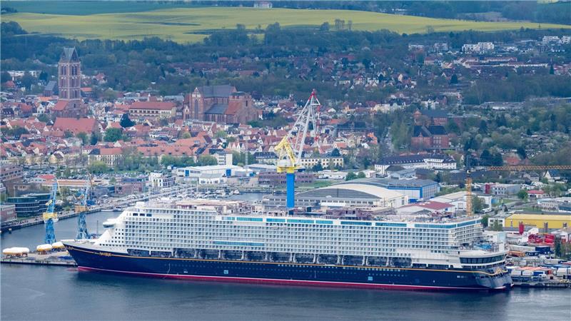 Das Schiff wird für Urlauber in Asien unterwegs sein.