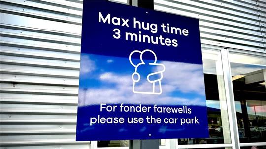 Das Schild hat weltweit Schlagzeilen gemacht - sehr zur Freude der Macher. 