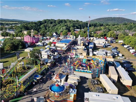 Das Schützenfest wird auch in diesem Jahr wieder viele Menschen anziehen, die auch auf Parkplätze angewiesen sind. Foto: Sowa