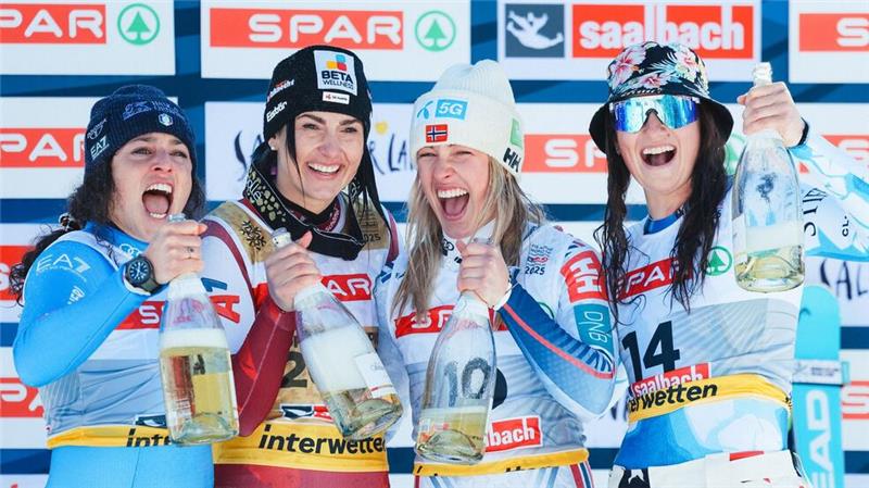 Vonn-Crash bei WM-Comeback - Österreich „bebt“ dank Venier Das Siegerpodest des WM-Super-G mit gleich vier Fahrerinnen.