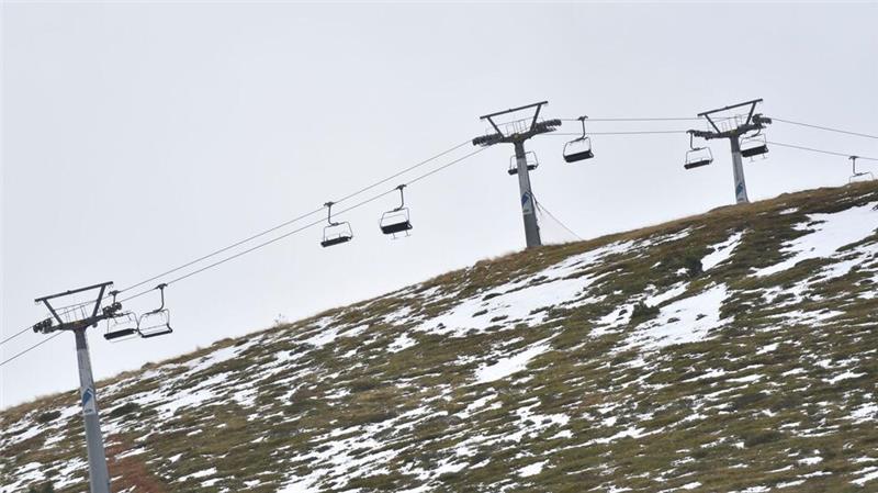 Viele Verletzte bei Skilift-Unfall im Winterparadies Das Skigebiet Astún (Symbolbild) liegt in den Pyrenäen.