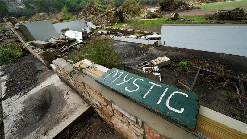 US-Sturzflut: Mehr als 90 Todesfälle - immer noch Vermisste Das Sommercamp trauert um viele tote Mädchen.