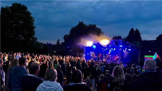 Das Sommerfest im Hahnenkleer Kurpark lockt am 26. Juli.