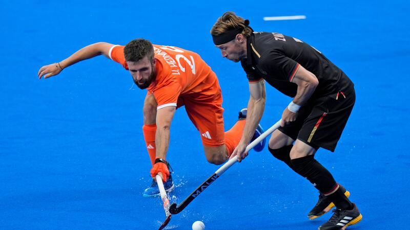 „Unsportlichste Verhalten“: Silber-Stress mit Holland Das Spiel war von Anfang an umkämpft.