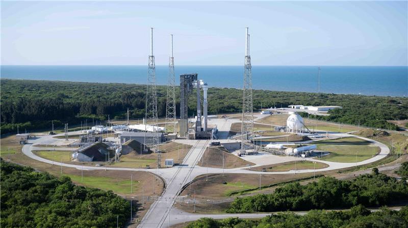 Erster bemannter „Starliner”-Testflug verschoben Das «Starliner»-Raumschiff soll künftig als Alternative zur «Crew Dragon»-Raumkapsel von SpaceX Astronauten zur ISS transportieren.