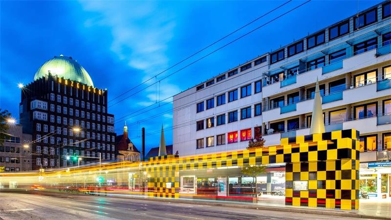Das Steintorviertel in Hannover wurde am Abend teilweise abgesperrt, weil es eine Bedrohungslage in einem Hotel gab.  (Symbolbild)