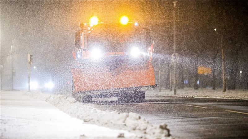 Das Sturmtief „Elli“ sorgt in Niedersachsen und Bremen für große Herausforderungen.   