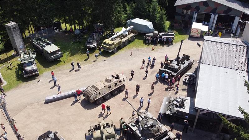 Museum lockt am Wochenende mit Rundfahrten im Schützenpanzer Das Technikmuseum in Benneckenstein lockt am Wochenende mit Rundfahrten im Schützenpanzer.