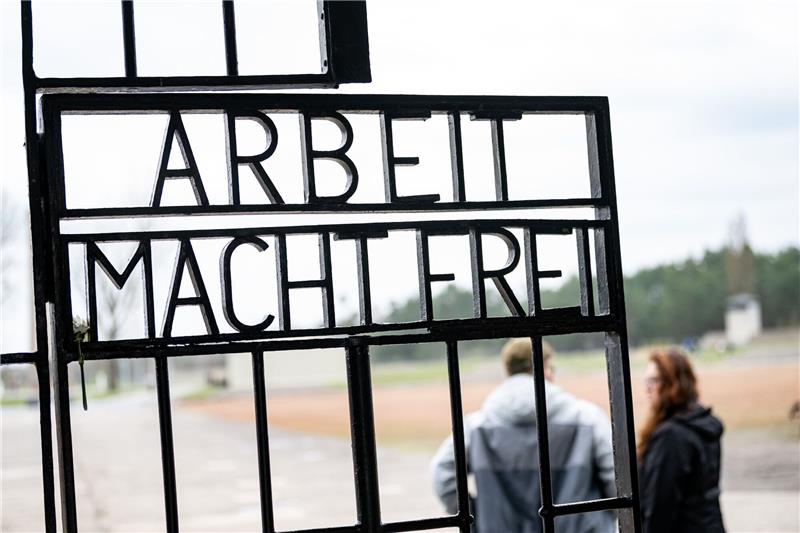 Anklage gegen mutmaßlichen früheren KZ-Wachmann erhoben Das Tor zur Gedenkstätte Sachsenhausen auf dem Gelände des ehemaligen Konzentrationslager Sachsenhausen.