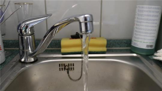 Das Trinkwasser in Bredelem muss laut Anordnung des Gesundheitsamts mit Chlor desinfiziert und vor dem Verzehr abgekocht werden.